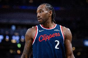 霍勒迪：伦纳德真的很强打球风格很有意思 我很喜欢和他对位